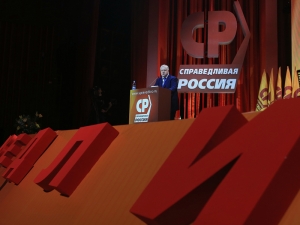 Быть или казаться