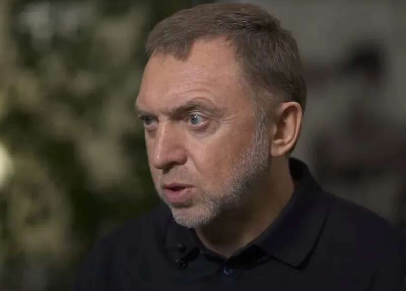 Олег Владимирович и Владимир Олегович вновь у заимки qkqideuikeidkmp